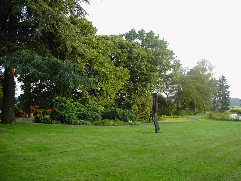 Parkähnlicher Garten in Düsseldorf – Projektfoto