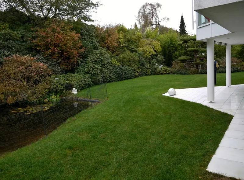 Garten in einer stillgelegten Lehmgrube in Nördlingen – Projektfoto