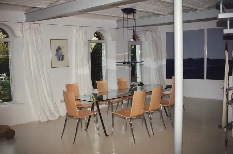 Hier finden Besprechungen mit Kunden oder Essen privater Natur statt.