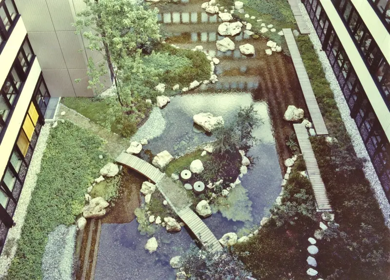 Innenhof der Lufthansa auf dem Flughafen Frankfurt/Main – Projektfoto