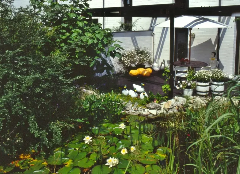 Garten der Künstlerin Helen Nakath in Meerbusch – Projektfoto