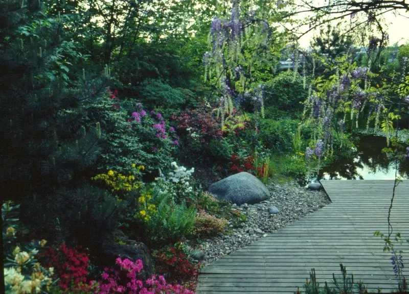 Garten auf drei Ebenen in Bensberg – Projektfoto