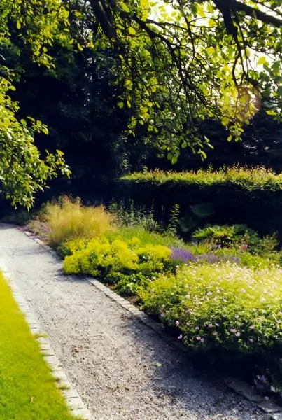 Parkähnlicher Garten in Düsseldorf – Projektfoto