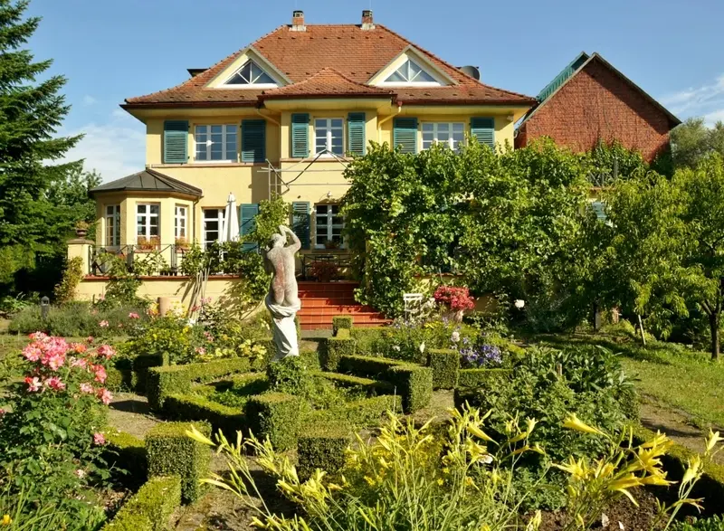 Landhausgarten an einem Mühlengehöft im südlichen Vogelsberg – Projektfoto
