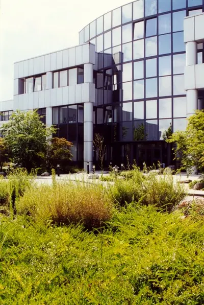 Bürogebäude der Fa MAZDA in Leverkusen-Hitdorf – Projektfoto